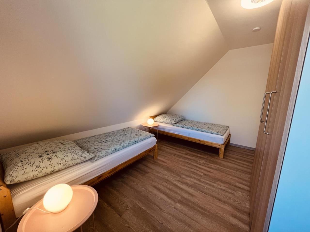 בורן Holmblick - Boddenblick, Balkon, 2 Schlafzimmer, 4 Personen מראה חיצוני תמונה