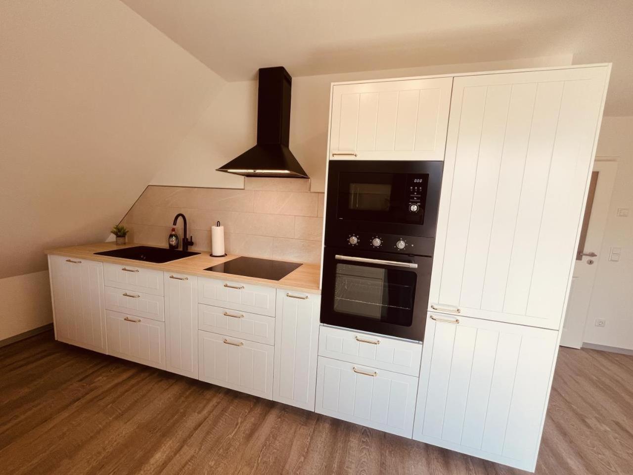 בורן Holmblick - Boddenblick, Balkon, 2 Schlafzimmer, 4 Personen מראה חיצוני תמונה